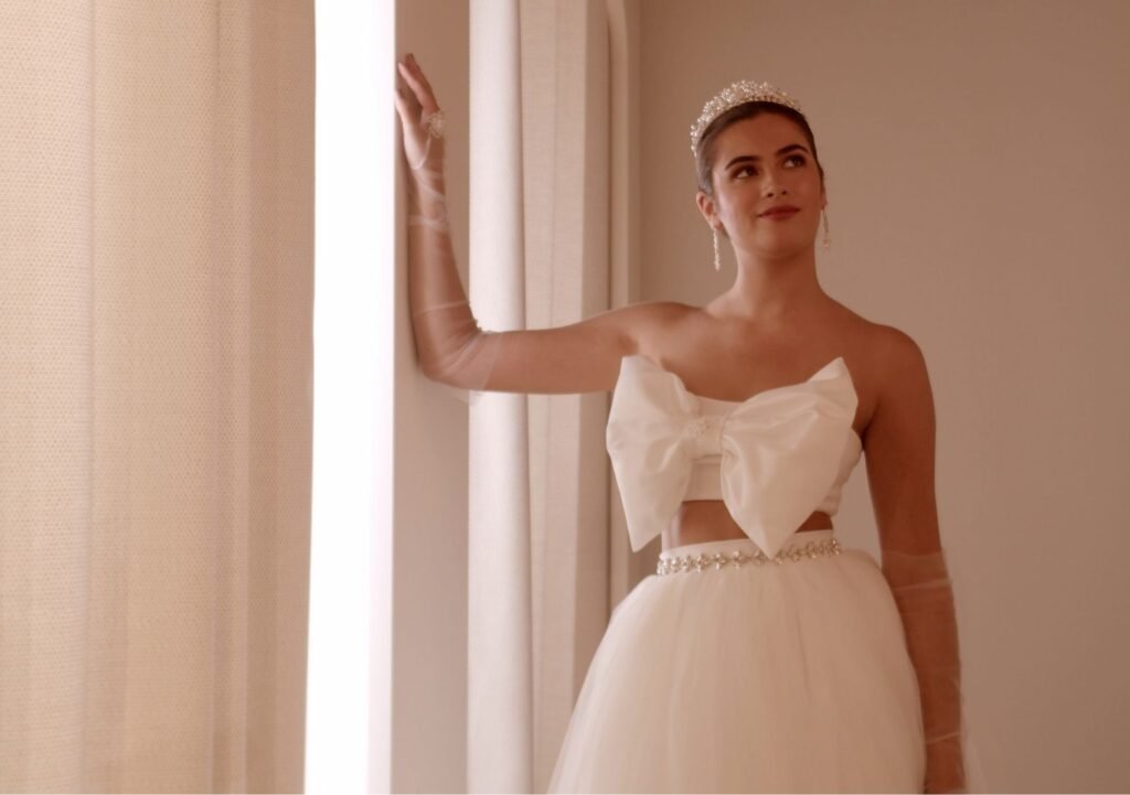 Poirier bruidsjurk showroom bij Weddingworld | Videoproductie 709FILMS Showroom met bruidsjurken van Poirier bij Weddingworld, gefilmd door 709FILMS.