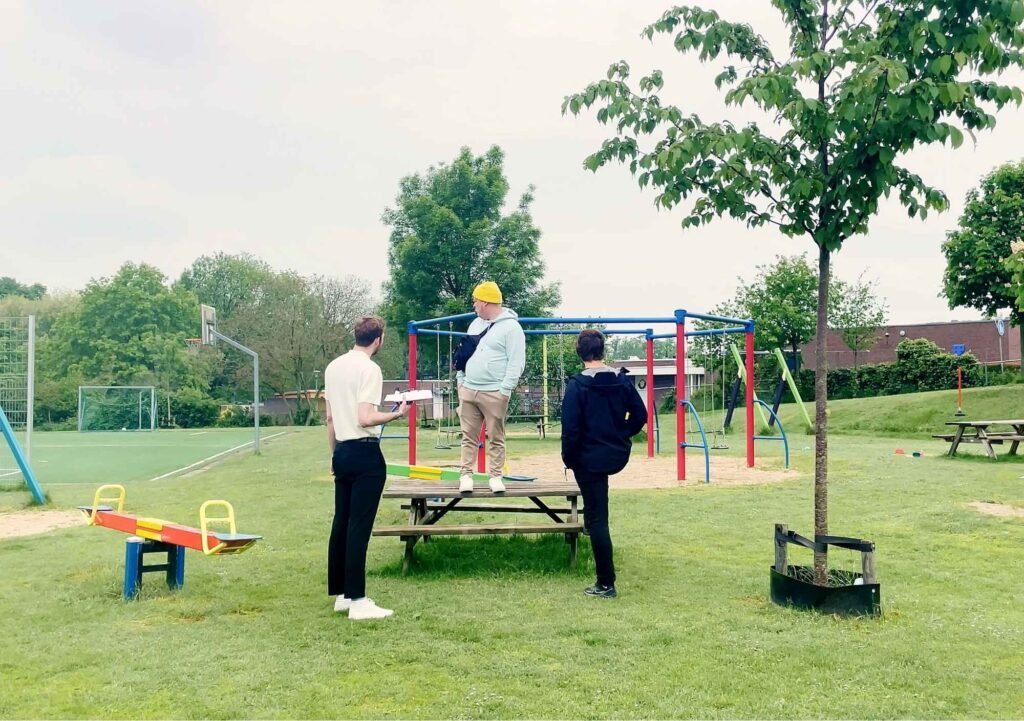 Speels leren: Een krachtig beeld uit de documentaire | 709FILMS Speels leren in beeld uit de documentaire Leren Spelen of Spelend Leren door 709FILMS