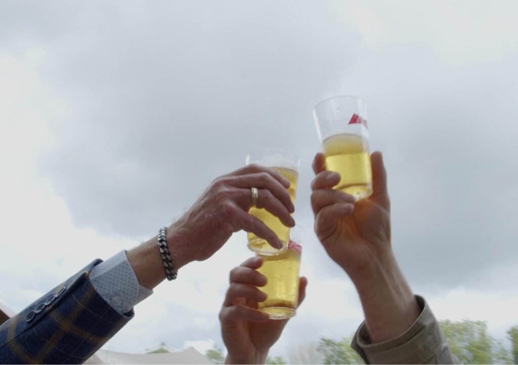 ON12 Netwerken met Bier | 709FILMS Netwerken met ondernemers onder het genot van bier bij ON12, vastgelegd door 709FILMS.