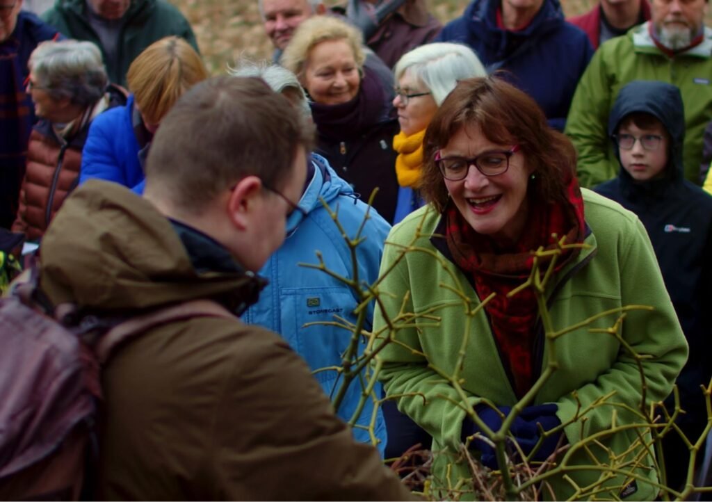 Caumerdal Natuurdocumentaire | Ecologische Bescherming | 709FILMS 709FILMS filmde een natuurdocumentaire over het kwetsbare Caumerdal in Parkstad, waarin ecoloog Rens Hensgens het belang van ecologische bescherming en de bijzondere diersoorten bespreekt.
